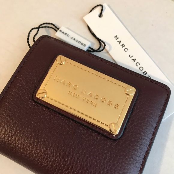 Marc Jacobs Handbags - 🆕 NWT Marc Jacobs Bifold Wallet